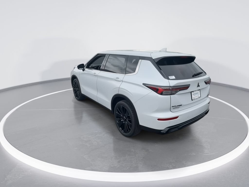 New 2026 Mitsubishi Outlander LE FWD image 6