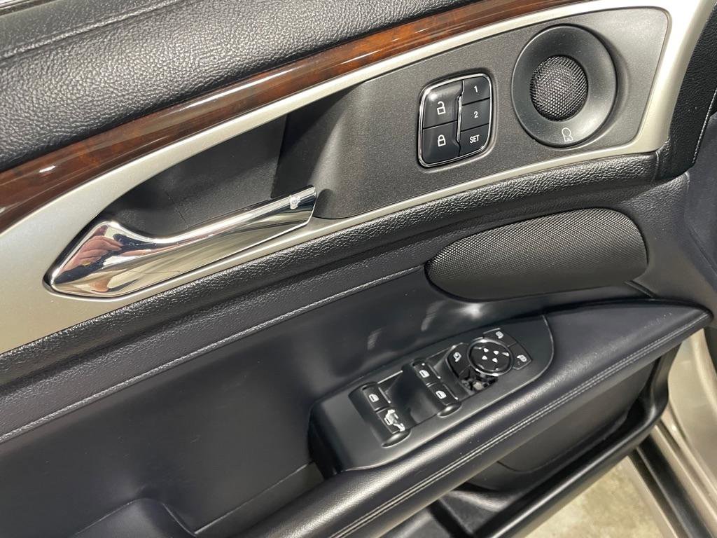 Used 2018 Lincoln MKZ Reserve w/ Technology Package AWD/4WD image 12