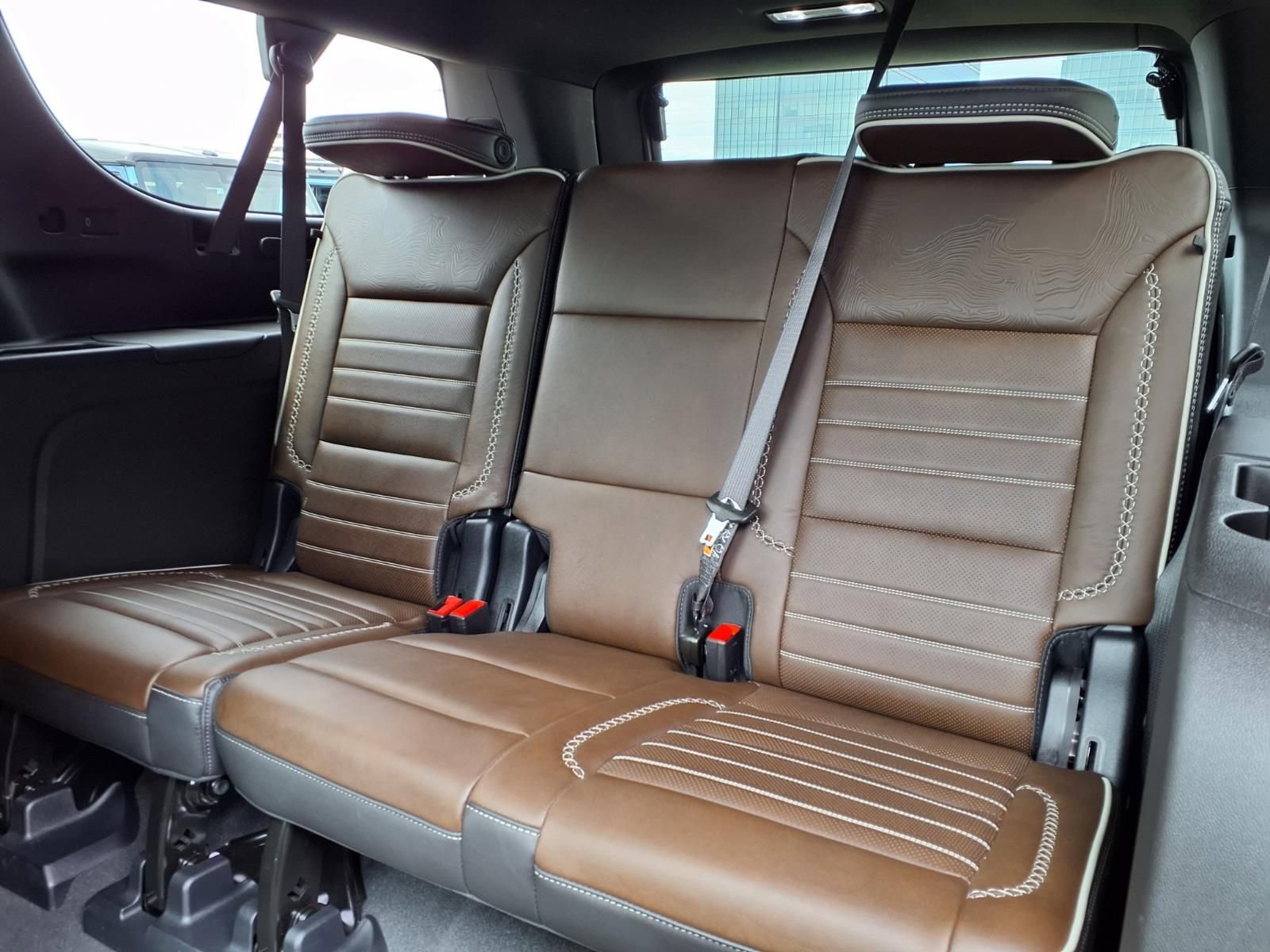 Used 2025 GMC Yukon XL Denali Ultimate image 13