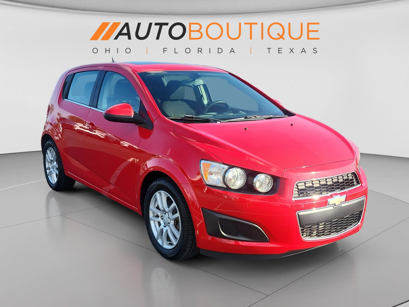 Used 2015 Chevrolet Sonic LT w/ Fun and Sun Package FWD image 7