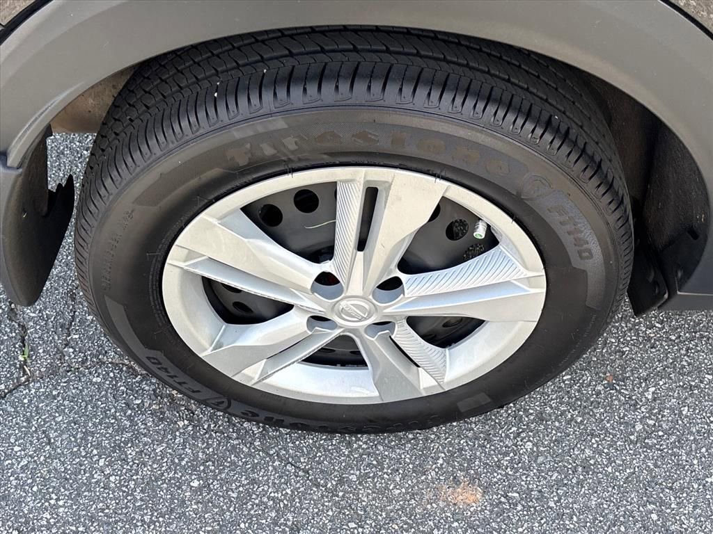 Used 2025 Nissan Kicks Play S image 9
