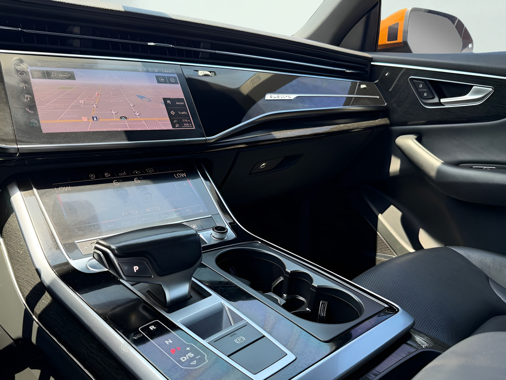 Used 2019 Audi Q8 Premium Plus w/ Premium Plus AWD/4WD image 19