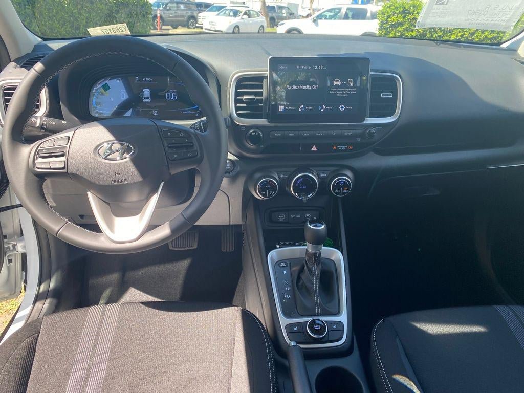 New 2026 Hyundai Venue SEL FWD image 30