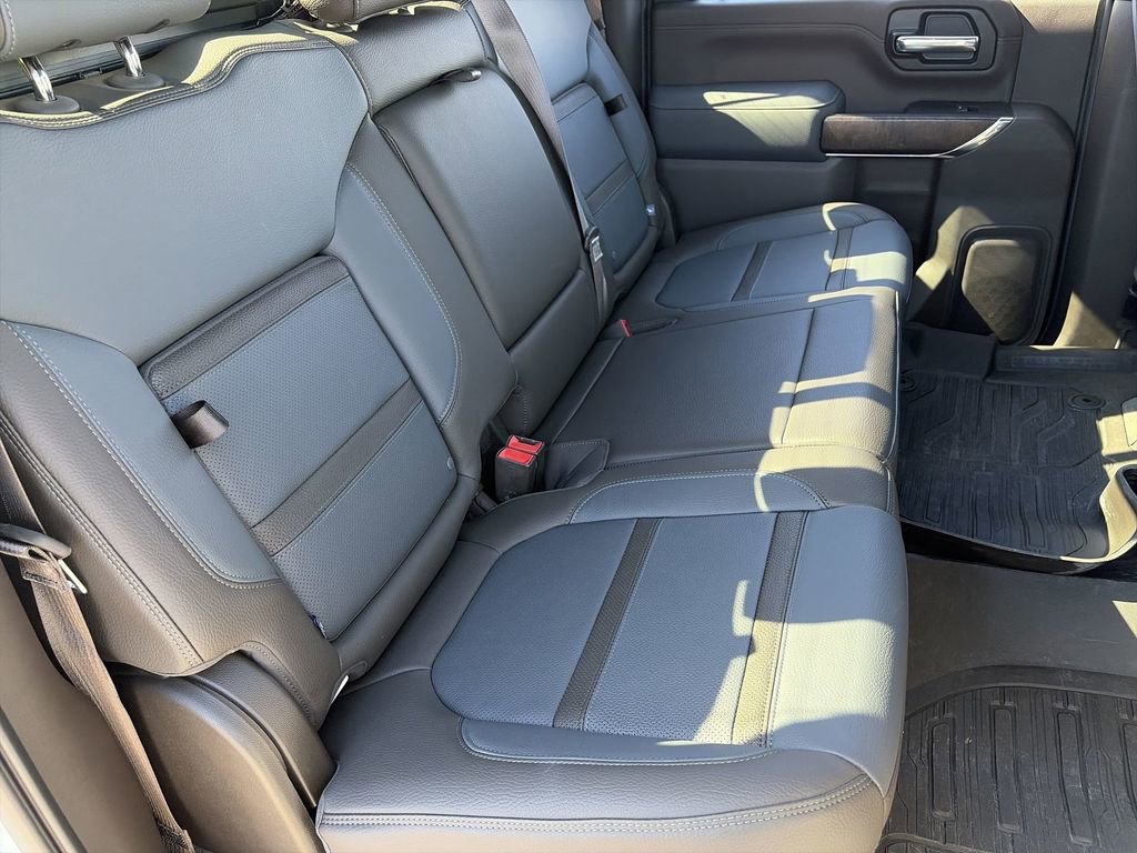 Used 2020 GMC Sierra 3500 Denali w/ Denali Ultimate Package AWD/4WD image 30