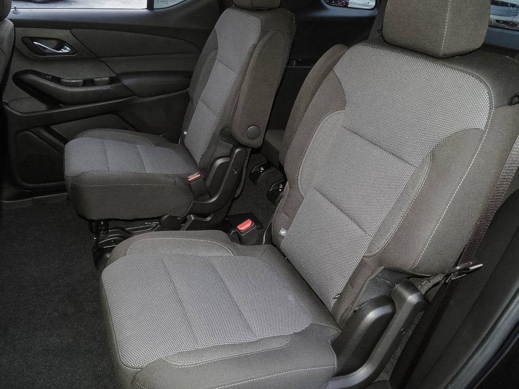Certified 2023 Chevrolet Traverse LT FWD image 21