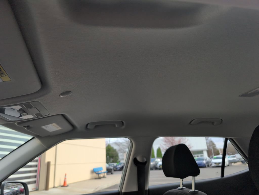 Certified 2025 Hyundai Venue SE image 22