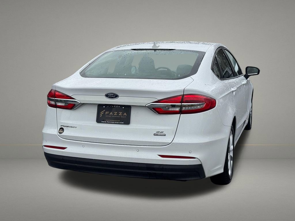Used 2020 Ford Fusion SE FWD image 5