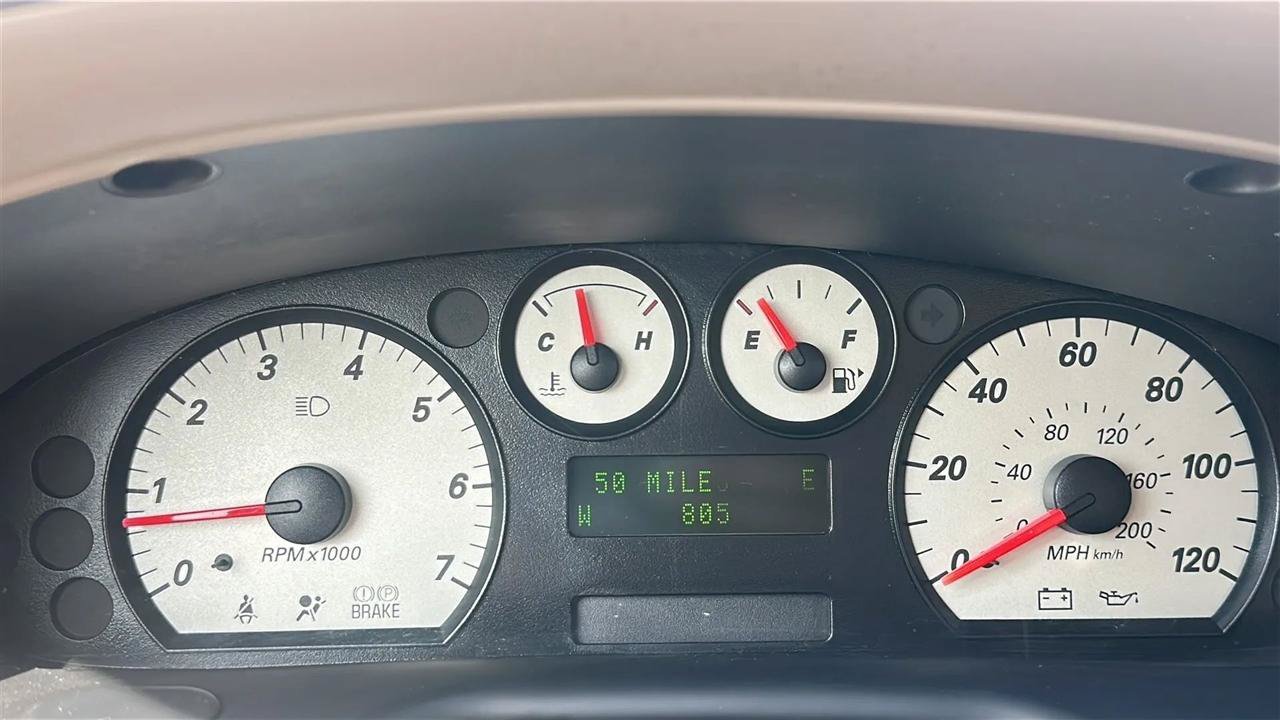Used 2006 Ford Taurus SEL FWD image 38