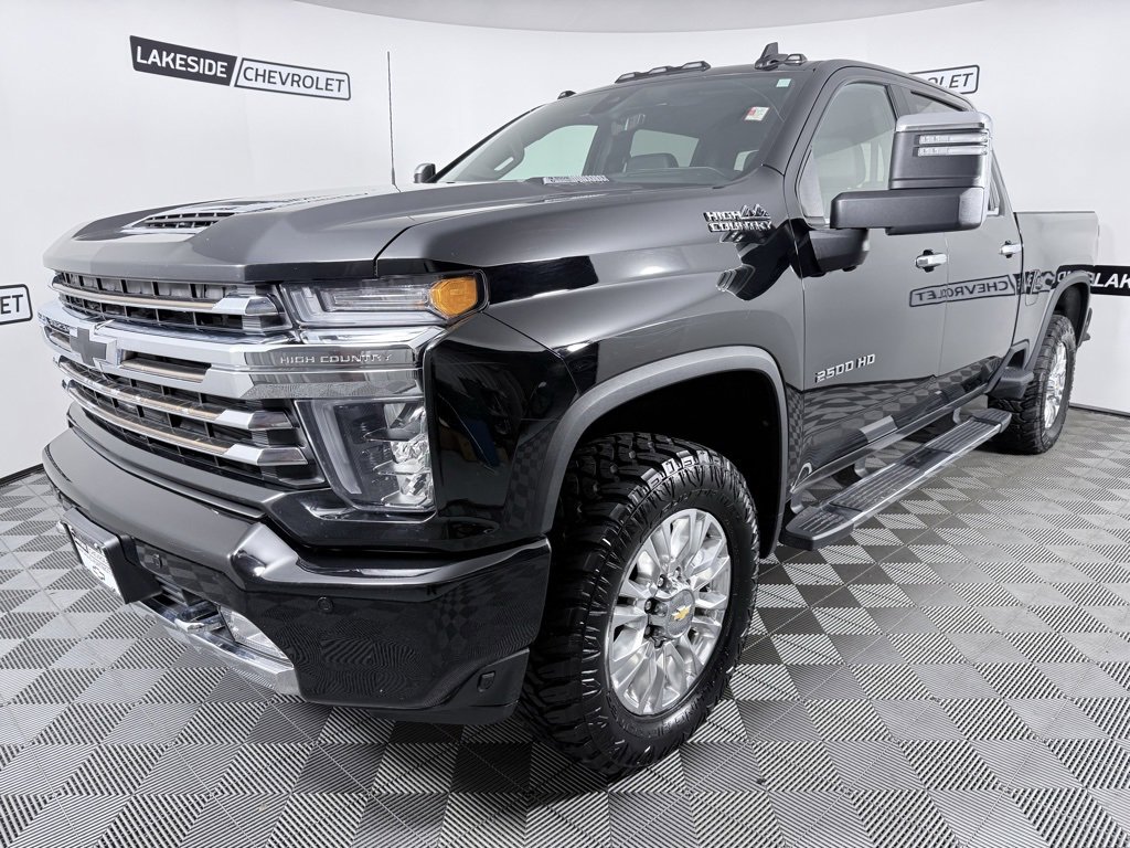 Used 2023 Chevrolet Silverado 2500 High Country image 2