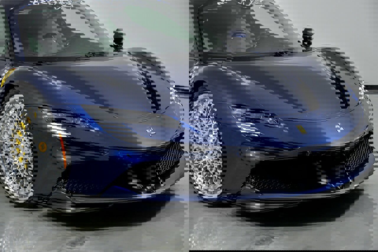Used 2023 Ferrari SF90 Stradale image 3