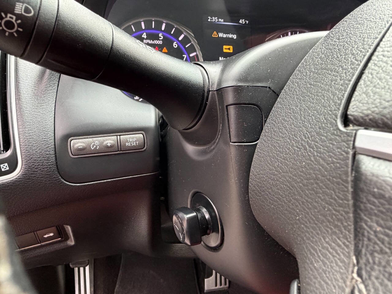 Used 2017 INFINITI Q60 Red Sport 400 image 19