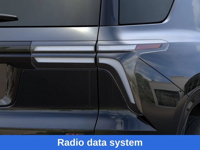 New 2026 Chevrolet Traverse RS w/ LPO, Floor Liner Package AWD/4WD image 12
