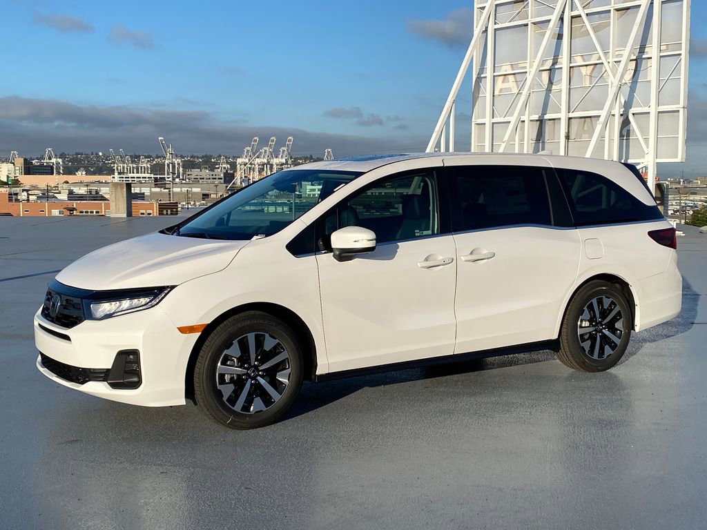 New 2026 Honda Odyssey EX-L image 7