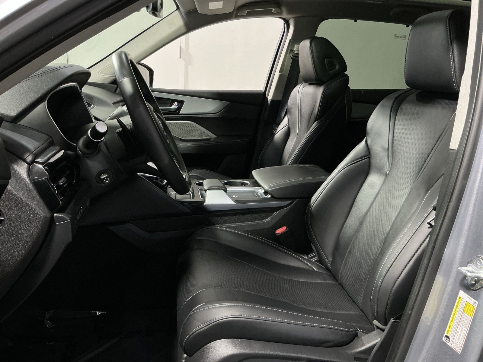 Used 2023 Acura MDX w/ Technology Package AWD/4WD image 14