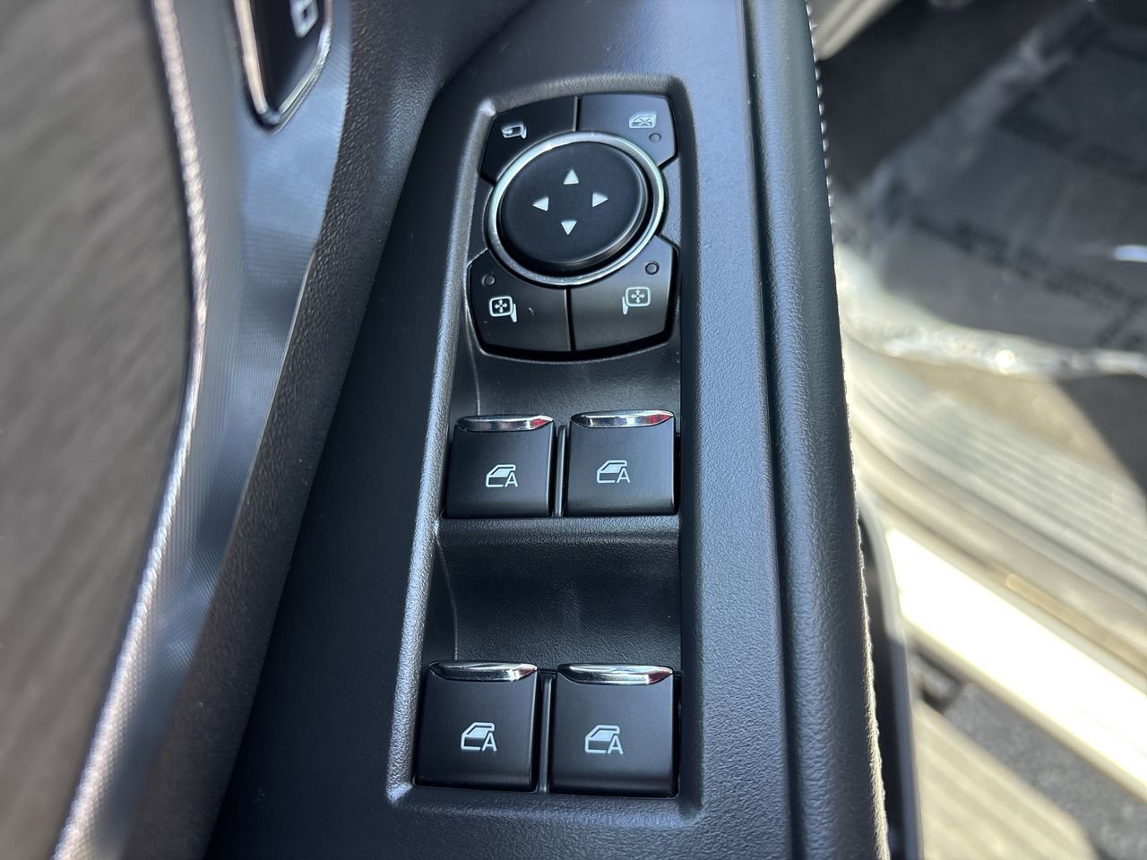 Certified 2025 Ford Expedition Platinum AWD/4WD image 19