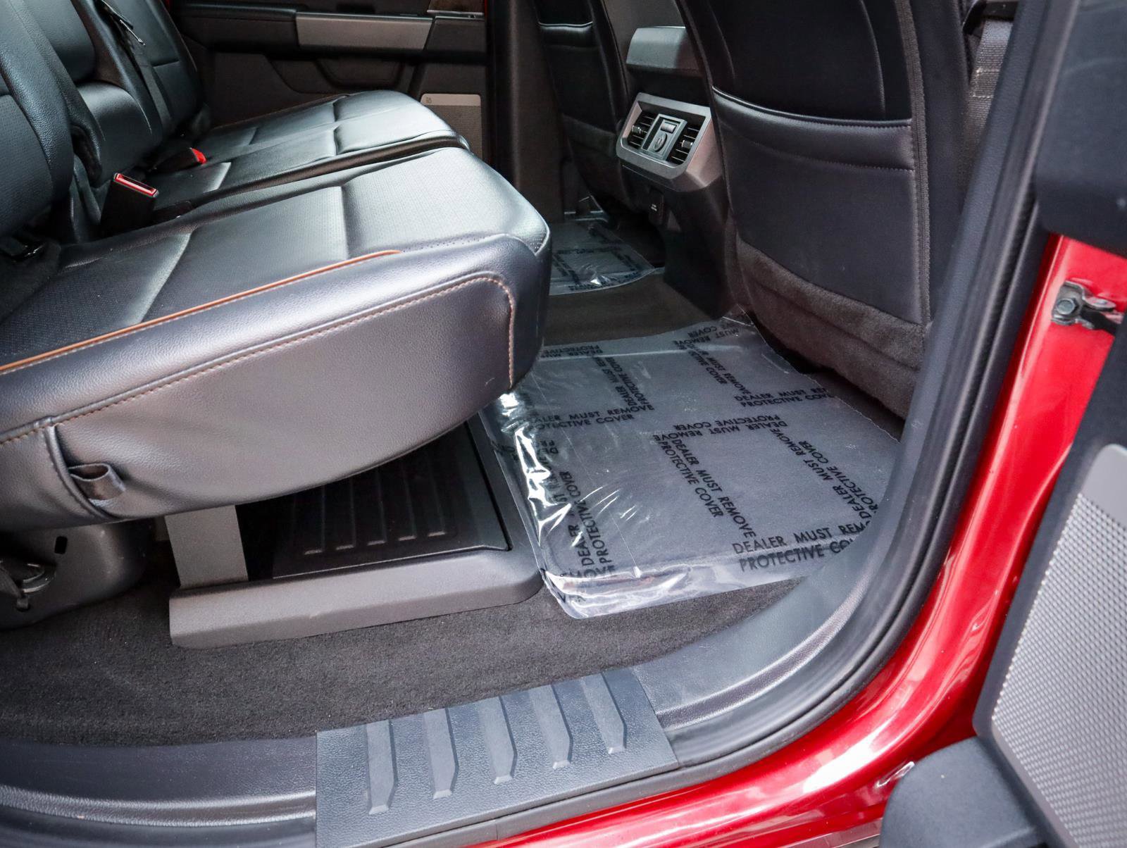 Used 2025 Ford F350 Lariat image 28