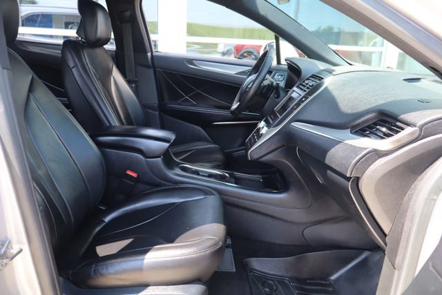 Used 2017 Lincoln MKC Premiere AWD/4WD image 36