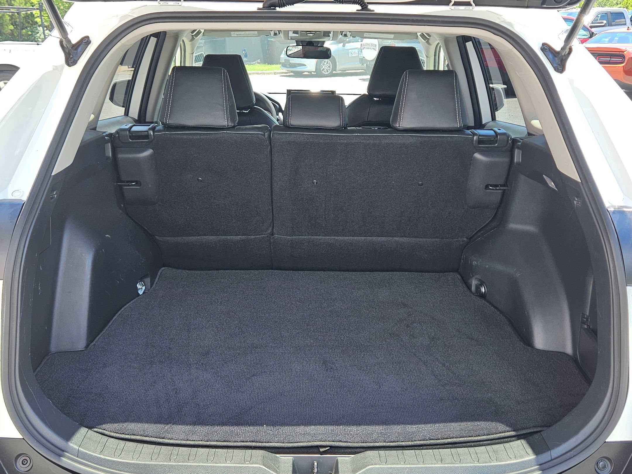 Used 2021 Toyota RAV4 XLE FWD image 30