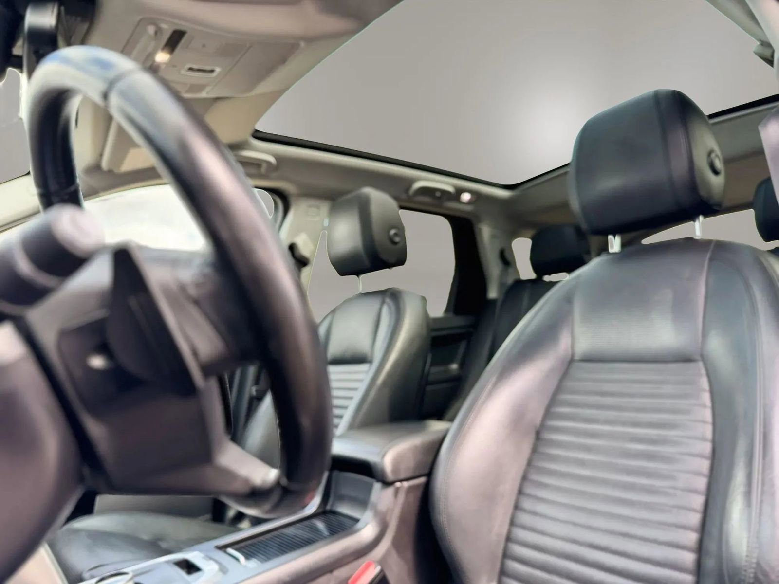 Used 2016 Land Rover Discovery Sport HSE Luxury image 11