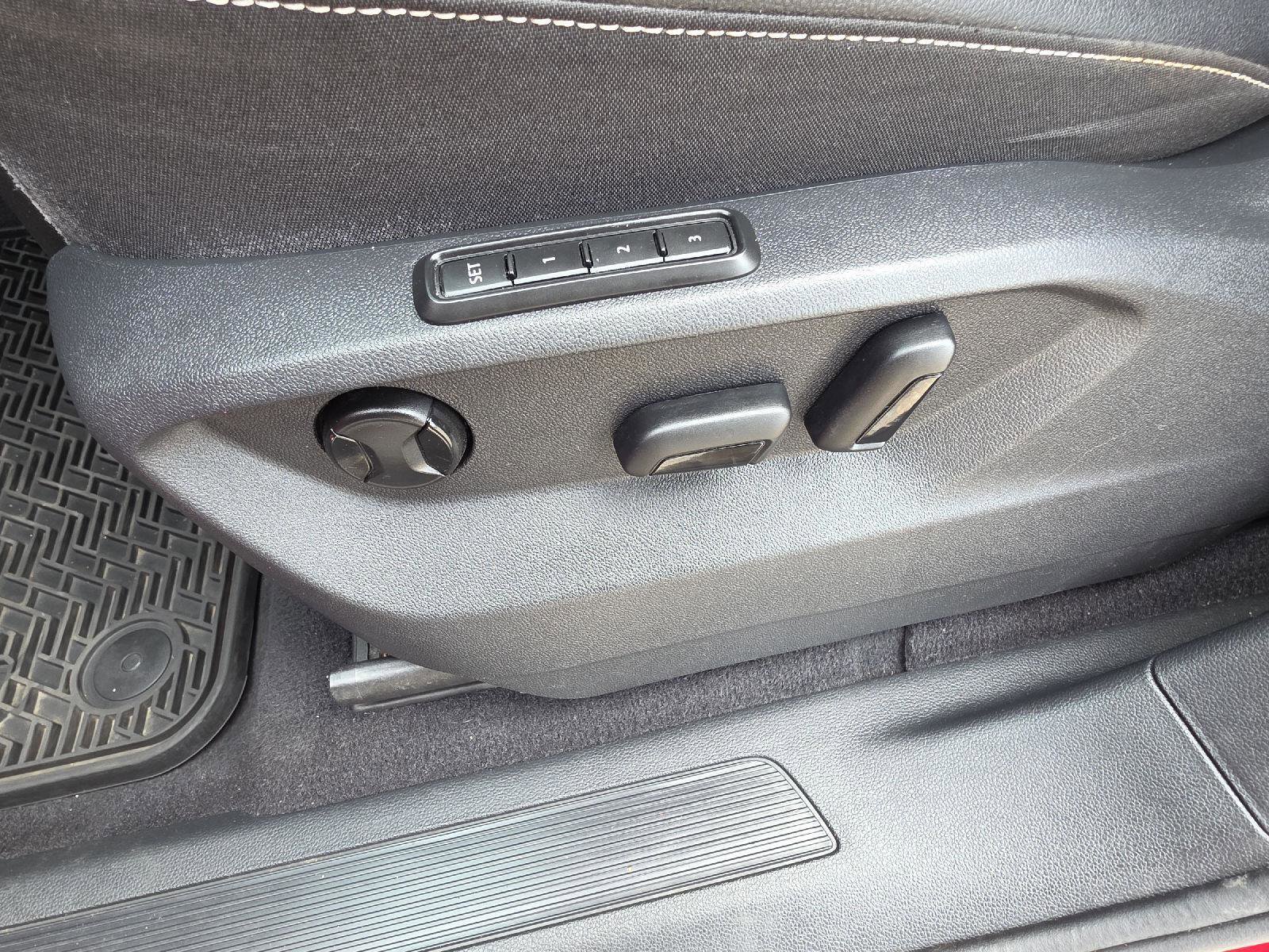 Used 2020 Volkswagen Atlas Cross Sport SEL image 36