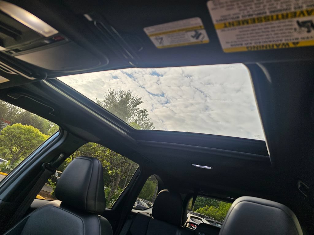 Certified 2025 Subaru Forester Touring AWD/4WD image 22