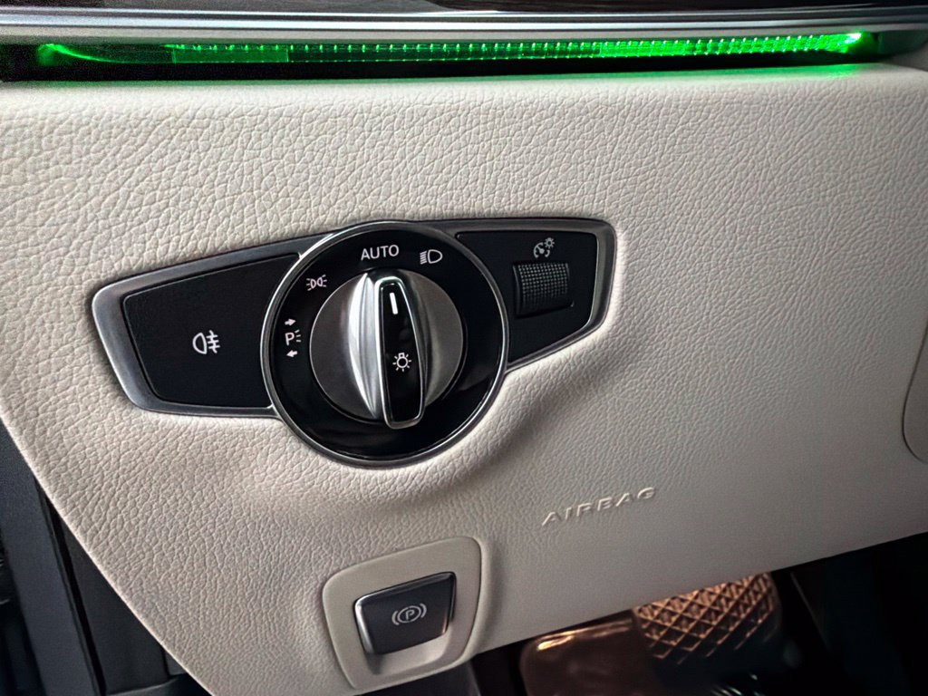 Used 2018 Mercedes-Benz E 300 image 20