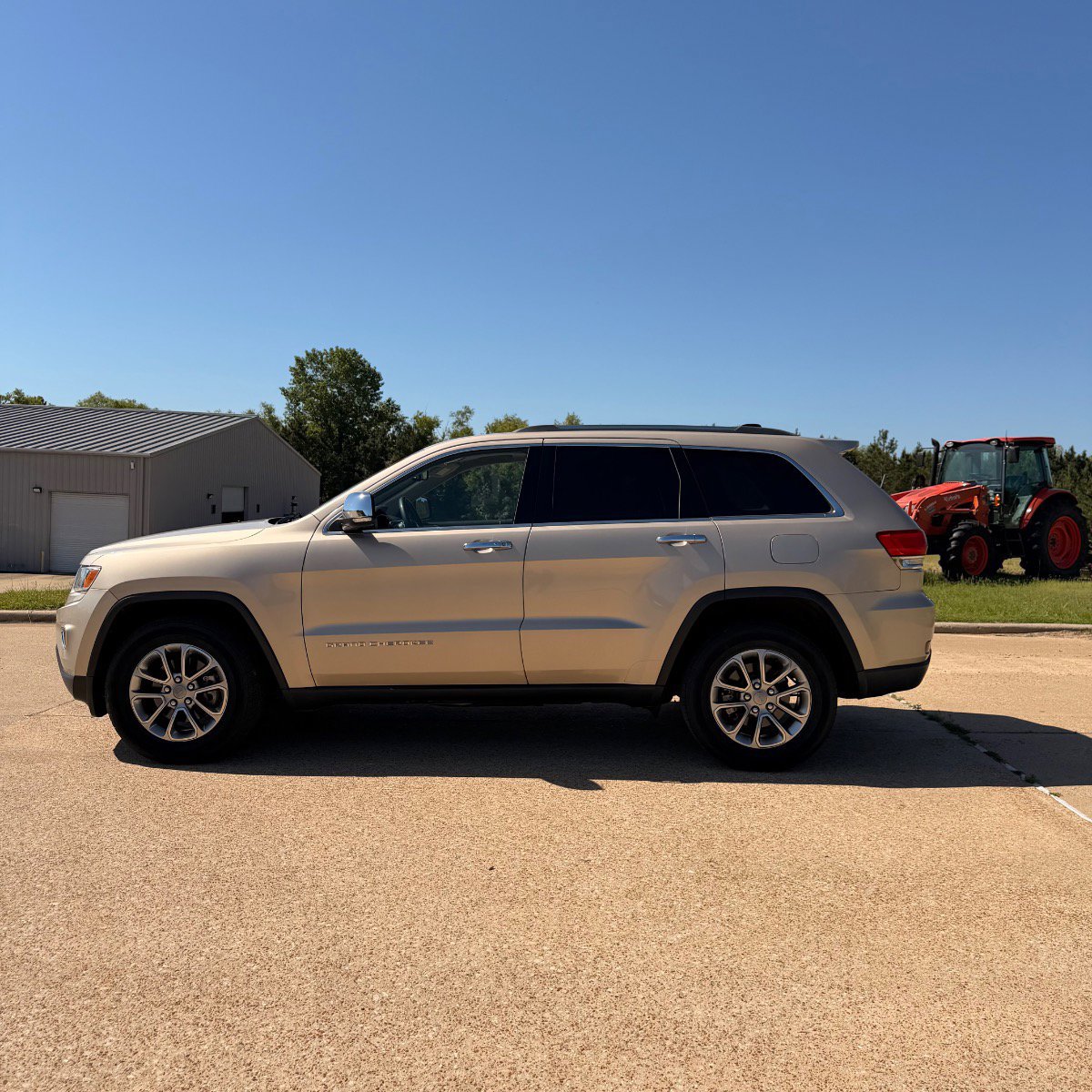 Used 2015 Jeep Grand Cherokee Limited RWD image 8