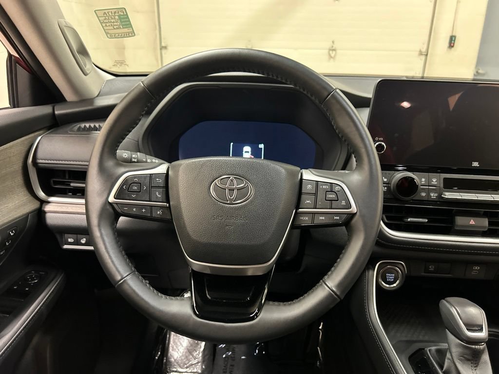 Used 2026 Toyota Grand Highlander AWD image 19
