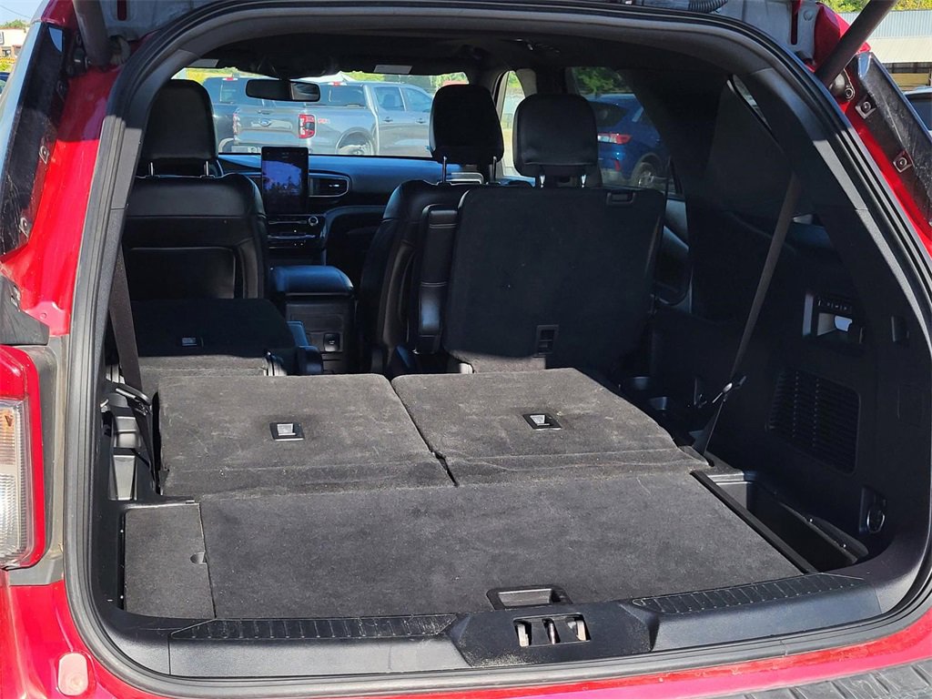 Used 2022 Ford Explorer ST w/ Equipment Group 401A image 9