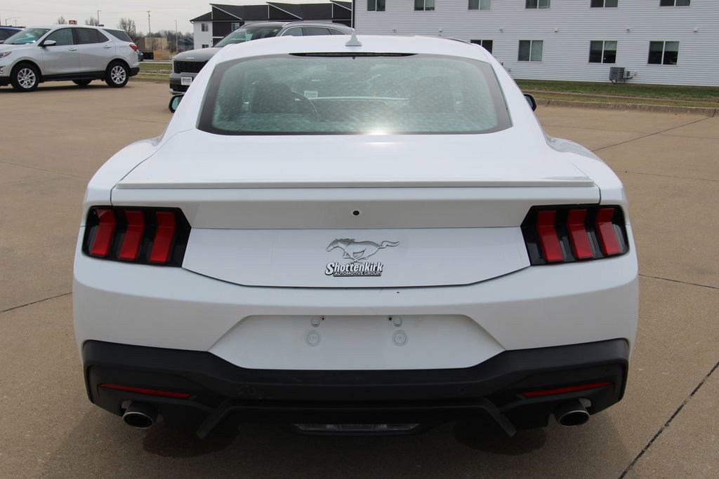 Used 2024 Ford Mustang Premium image 15