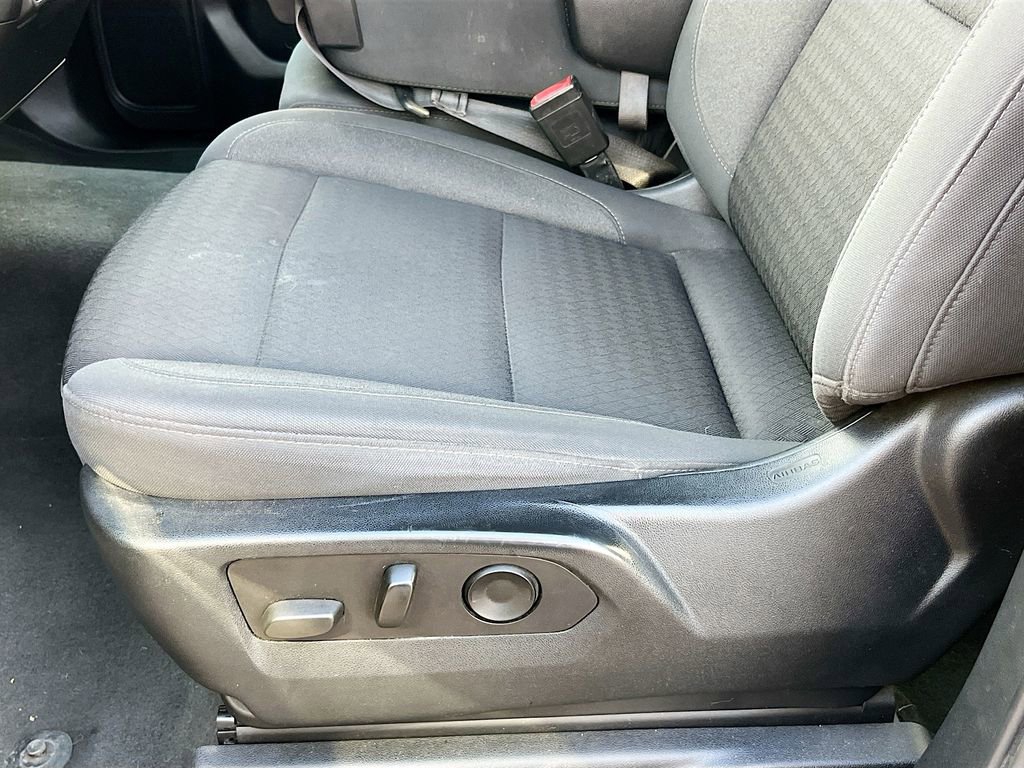 Used 2022 Chevrolet Silverado 1500 Custom image 18