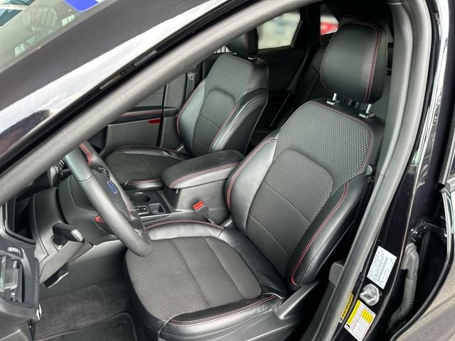 Used 2023 Ford Escape ST-Line w/ Tech Pack #1 AWD/4WD image 12