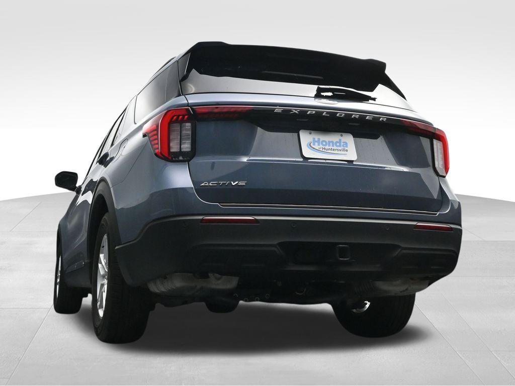 Used 2025 Ford Explorer Active RWD image 40