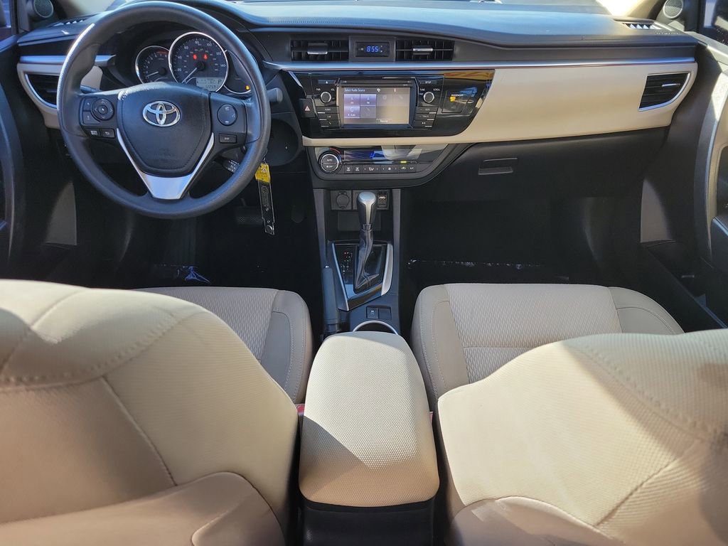 Used 2015 Toyota Corolla LE image 11