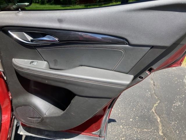 Used 2023 Buick Envision Essence AWD/4WD image 28