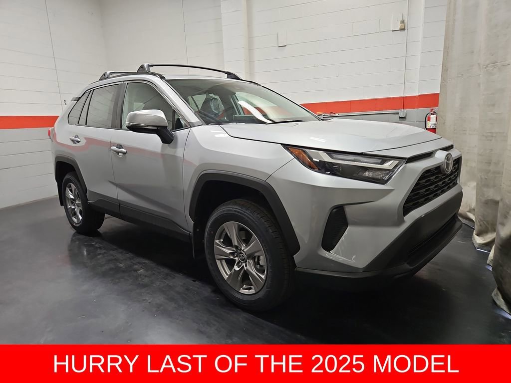 New 2025 Toyota RAV4 XLE