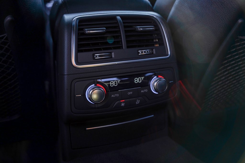 Used 2017 Audi S7 Prestige w/ Prestige Package image 38