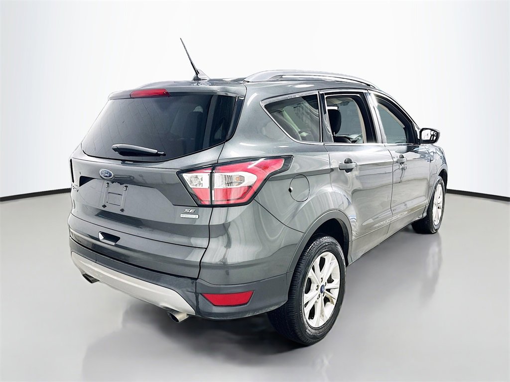 Used 2018 Ford Escape SE w/ SE Sync 3 Package image 8