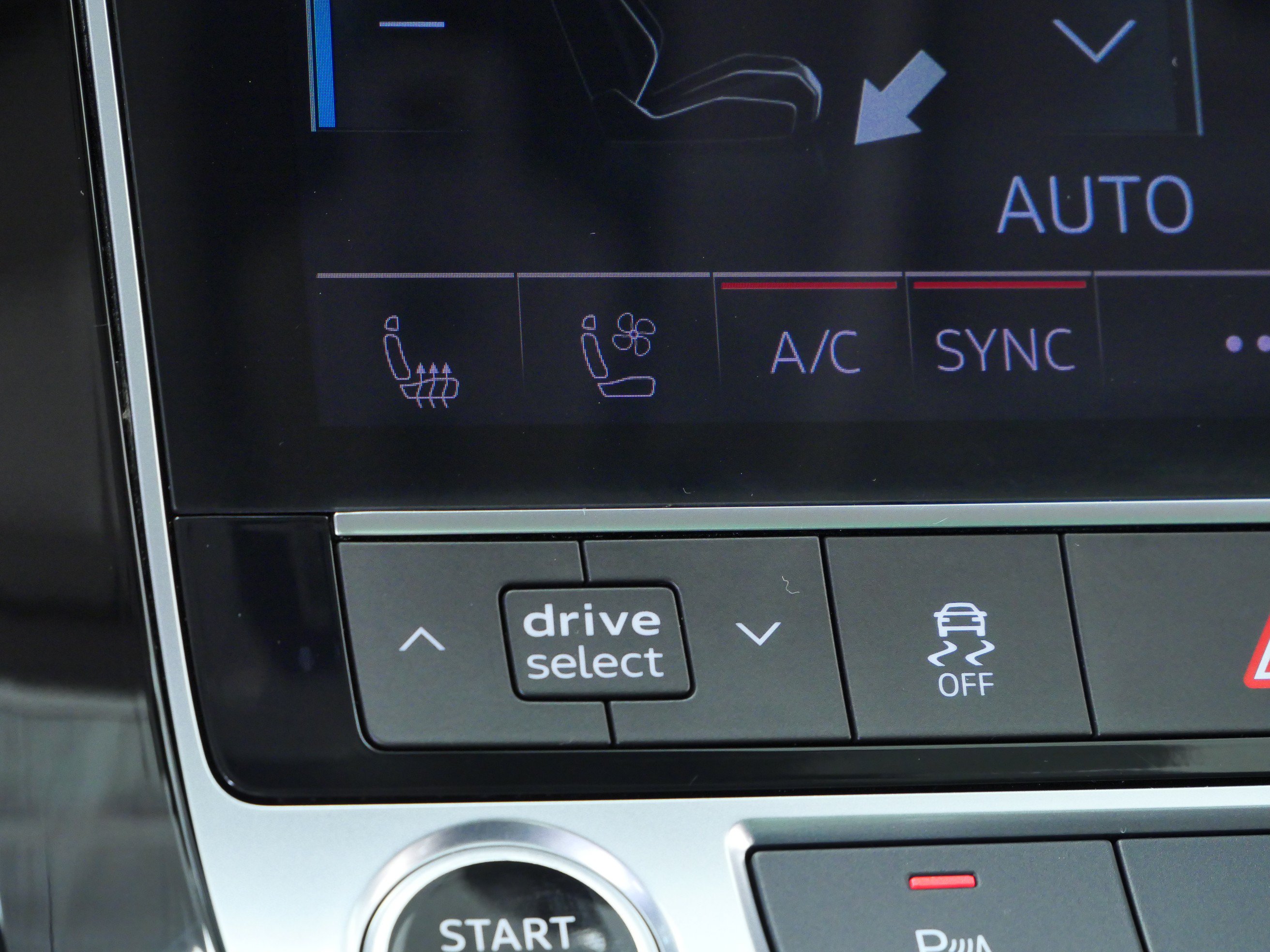 Used 2023 Audi Q8 Premium Plus w/ Premium Plus Package AWD/4WD image 29