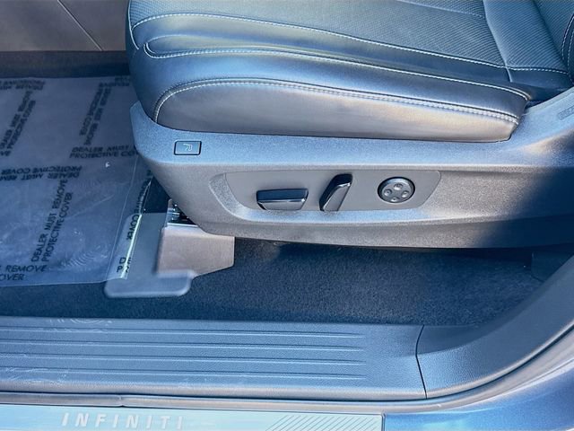 Used 2022 INFINITI QX60 Sensory w/ Cargo Package image 17