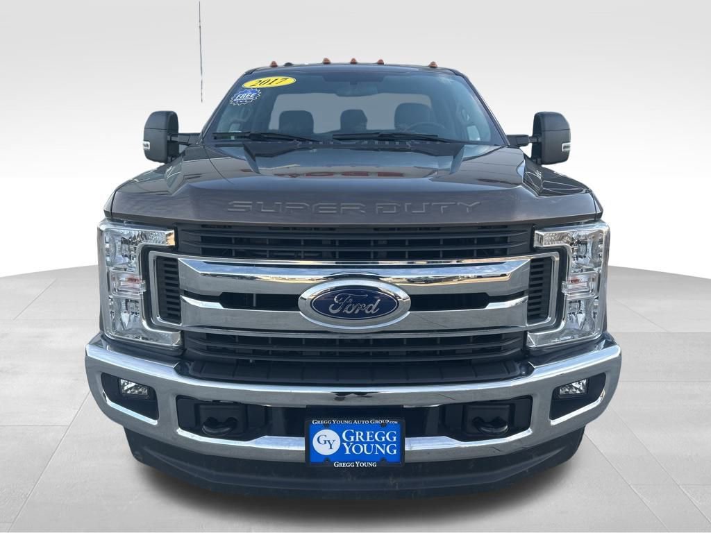 Used 2017 Ford F350 XLT image 10