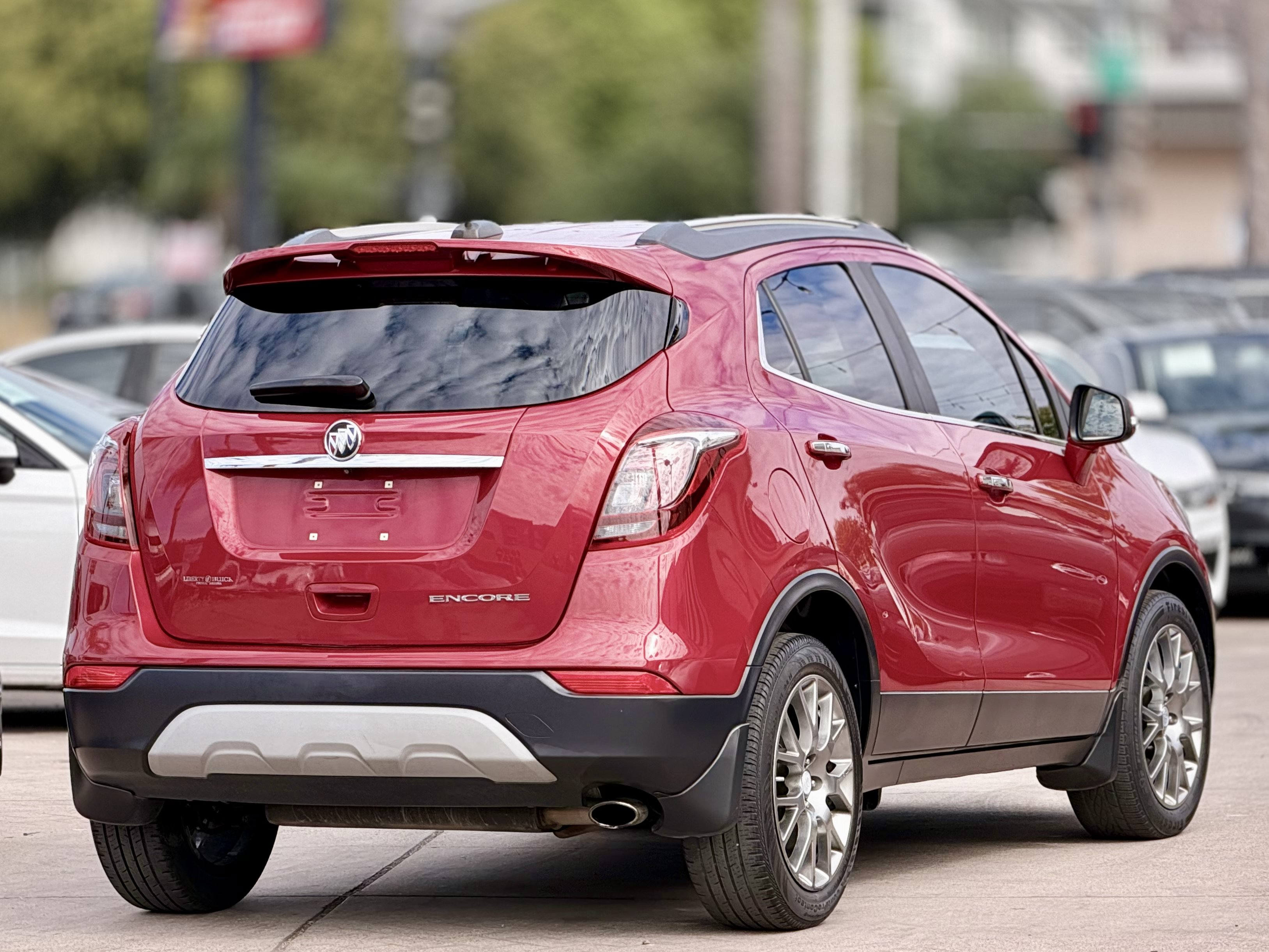 Used 2019 Buick Encore Sport Touring w/ Safety Package FWD image 9