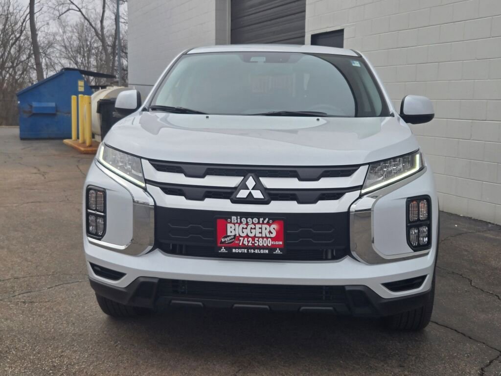 Used 2026 Mitsubishi Outlander Sport ES AWD/4WD image 2