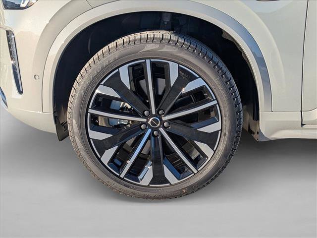 New 2026 Volvo XC90 T8 Ultra w/ Protection Package Premier image 11