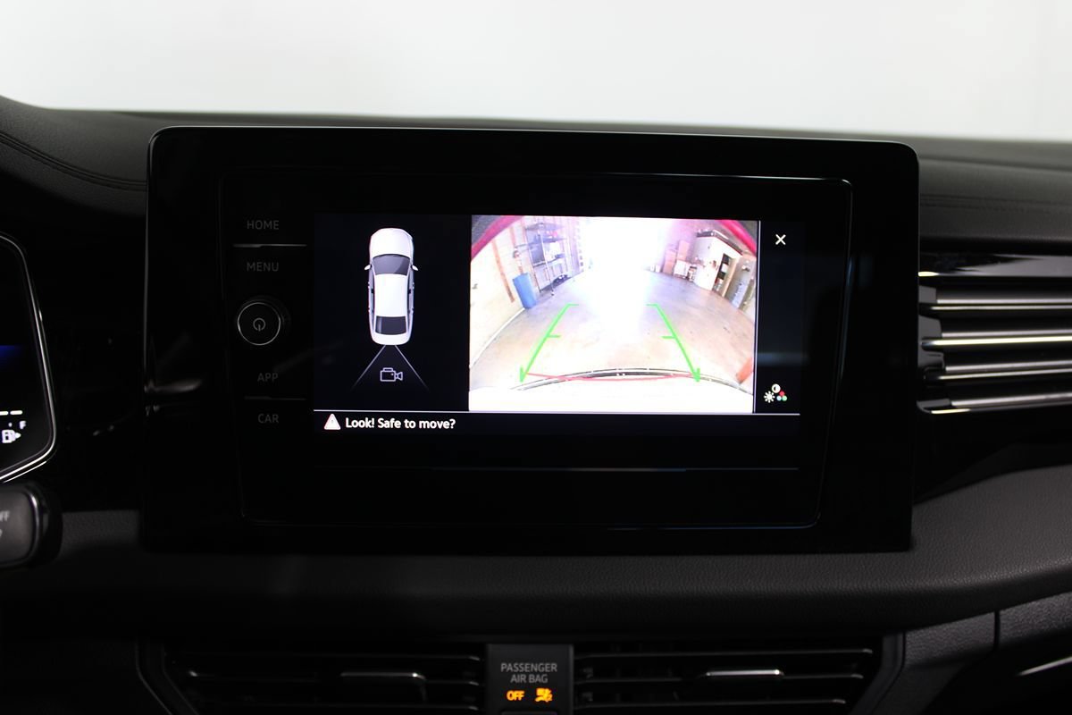 Used 2025 Volkswagen Jetta Sport FWD image 19