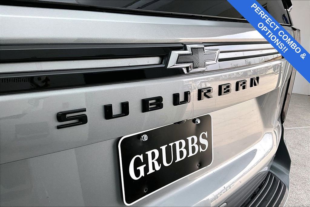 Used 2024 Chevrolet Suburban Z71 w/ Luxury Package image 43