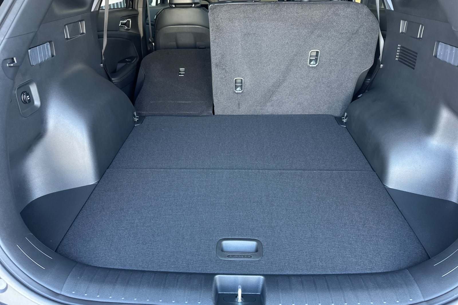 New 2026 Kia Sportage X-Line AWD/4WD image 15