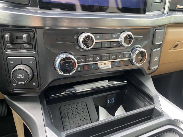 New 2025 Ford F250 Lariat w/ Lariat Ultimate Package image 12