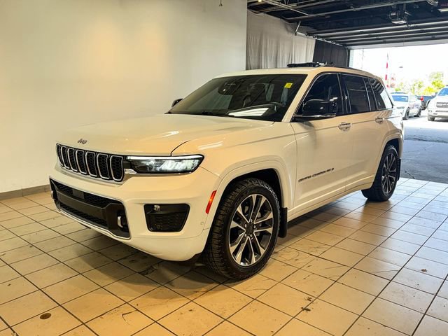Used 2022 Jeep Grand Cherokee Overland w/ Luxury Tech Group IV image 14
