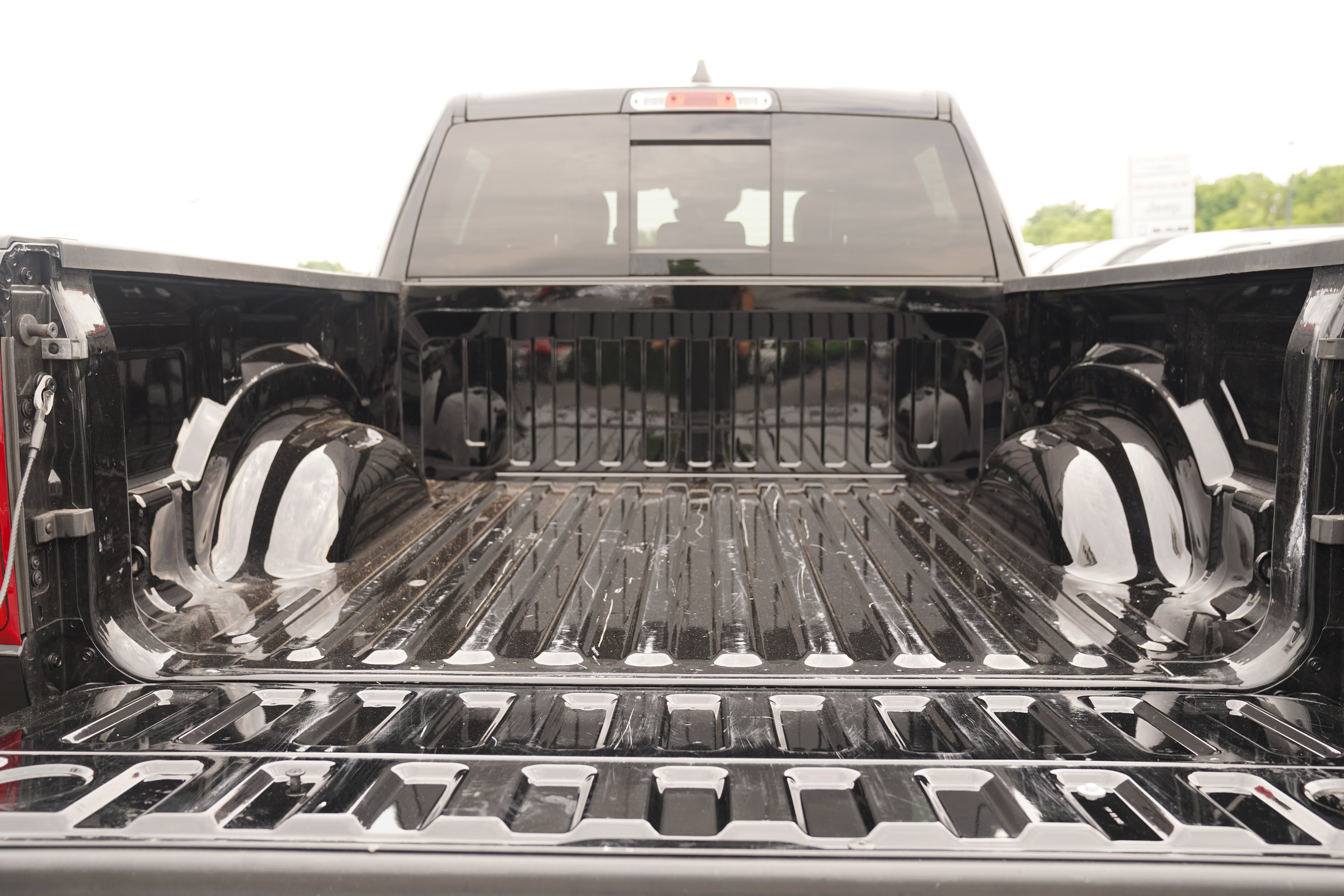 Used 2023 RAM 1500 Laramie AWD/4WD image 8